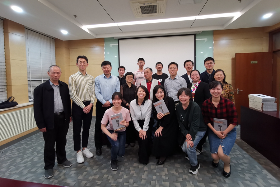 3bfe89f8ec604b7d9dabaa40337f84f2.jpg 活动合影_副本.jpg